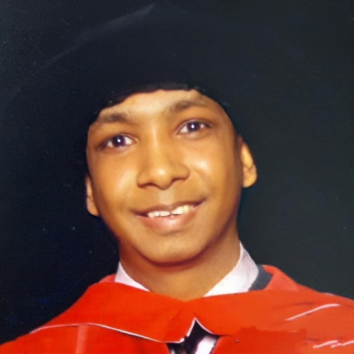 Dr. Walter H. Persaud, 英语、写作与语言老师